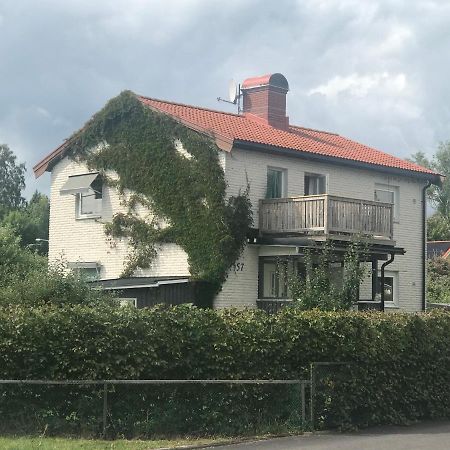 2 Rum Och Koek Pa Faerjestad Karlstad Luaran gambar