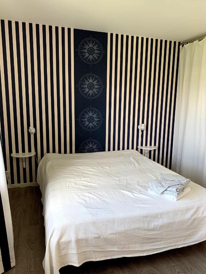 2 Rum Och Koek Pa Faerjestad Karlstad Luaran gambar